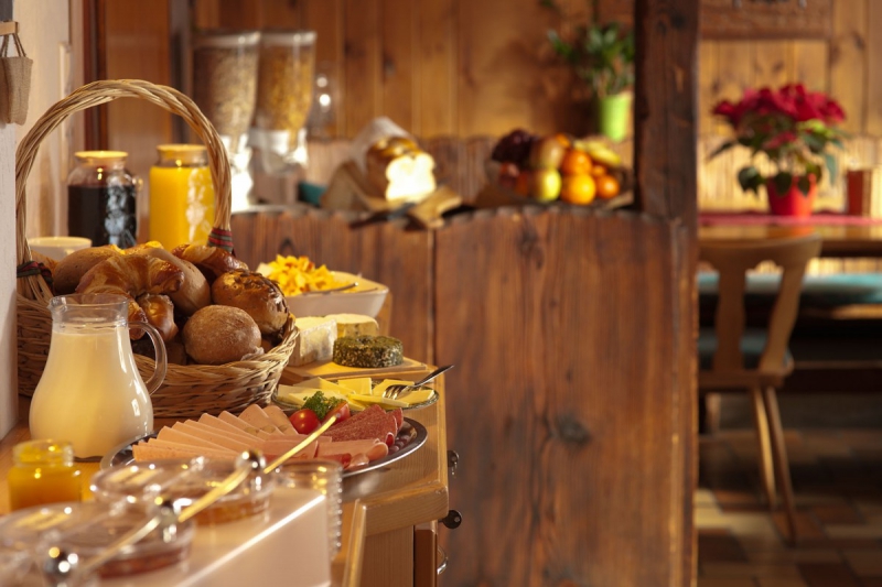 boulangerie-CAP D AIL-min_breakfast_buffet_food_restaurant_meal_hotel_plate_fresh-718745